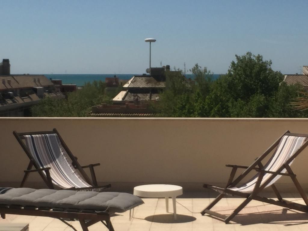Attico Al Mare Daire Lido di Ostia Dış mekan fotoğraf